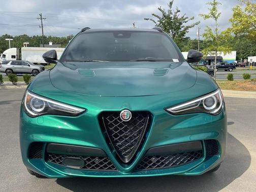2022 Alfa Romeo Stelvio Quadrifoglio