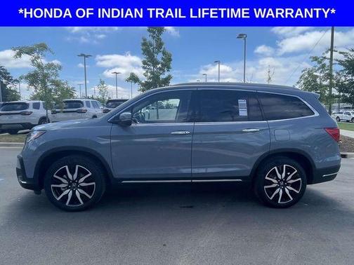 2022 Honda Pilot Touring 7-Passenger