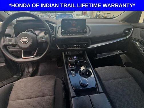 2023 Nissan Maxima SV