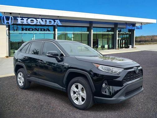 2020 Toyota RAV4 Hybrid XLE