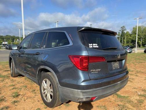 2016 Honda Pilot LX