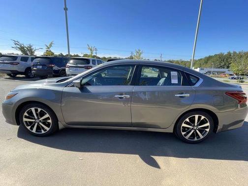 2017 Nissan Altima 2.5 SR