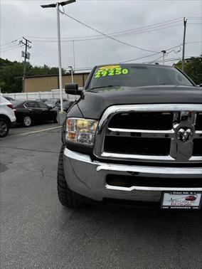 2017 RAM 2500 SLT 4x4 4dr Crew Cab 6.3 ft. SB Pickup