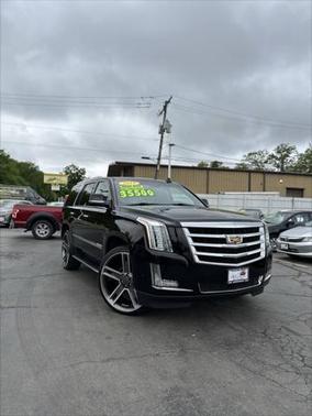 2019 Cadillac Escalade Luxury
