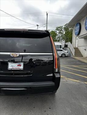 2019 Cadillac Escalade Luxury