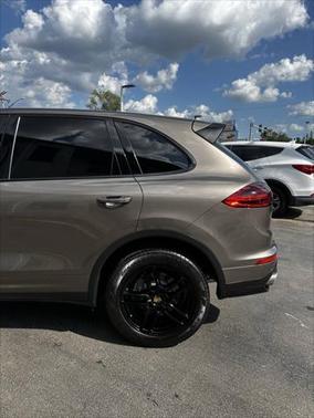 2016 Porsche Cayenne S