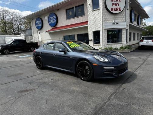 2014 Porsche Panamera 4