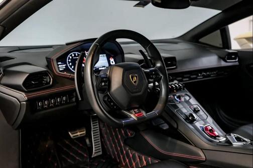 2016 Lamborghini Huracan LP610-4