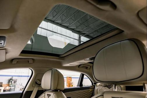 2023 Bentley Flying Spur V8