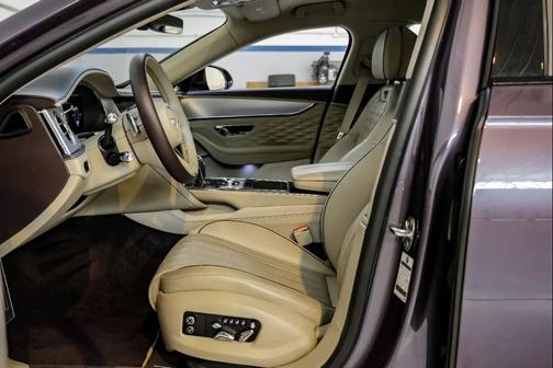 2023 Bentley Flying Spur V8
