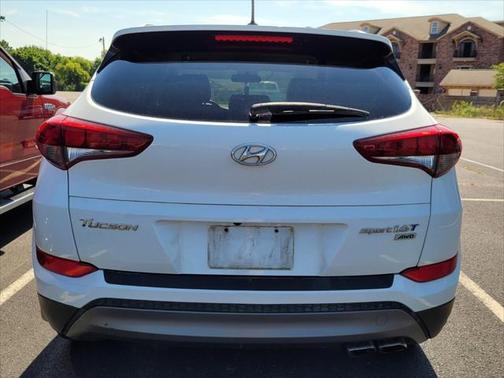 2016 Hyundai TUCSON Sport