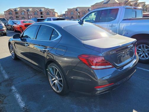 2020 Genesis G70 2.0T RWD