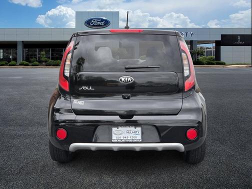 2017 Kia Soul +