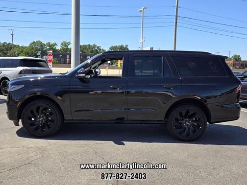 INFINITE BLACK MET CC 2026 Lincoln Navigator Reserve