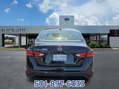 Super Black Clearcoat 2025 Nissan Altima 2.5 SV
