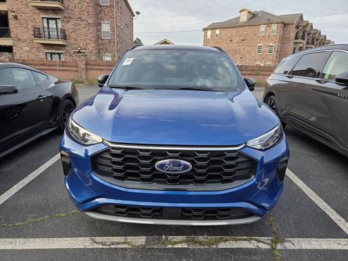 ATLAS BLUE METALLIC 2023 Ford Escape ST-Line