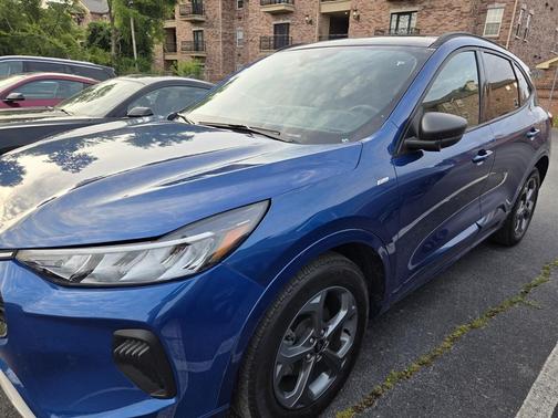 ATLAS BLUE METALLIC 2023 Ford Escape ST-Line