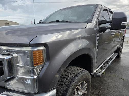 CARBONIZED GRAY 2022 Ford F-250 Lariat