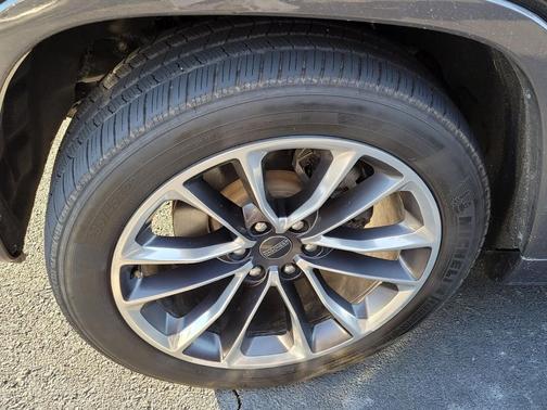 2022 Jeep Wagoneer Series III 4x4