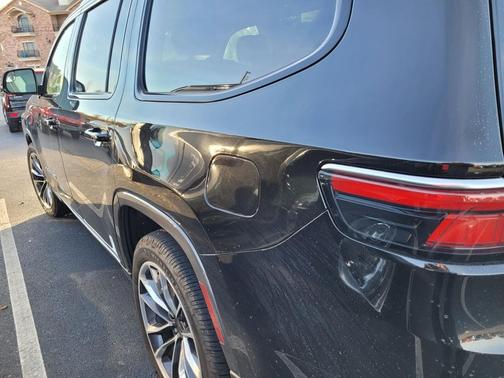 2022 Jeep Wagoneer Series III 4x4