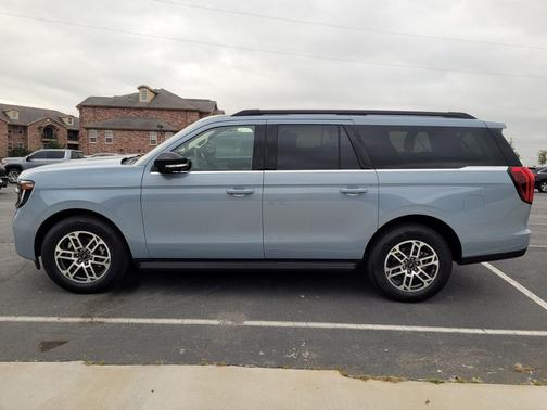 2025 Ford Expedition Max Active 4x2