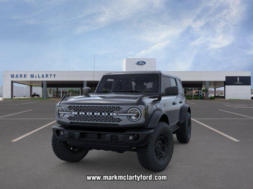 Shadow Black 2026 Ford Bronco Badlands