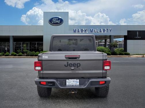 Granite Crystal Metallic Clearcoat 2022 Jeep Gladiator Sport