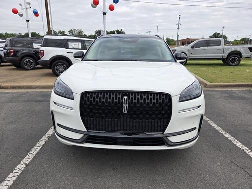 PRISTINE WHITE MET 3C 2026 Lincoln Corsair Premiere