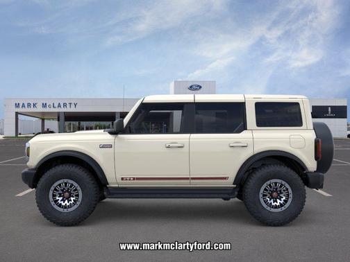 Wimbledon White 2026 Ford Bronco Outer Banks