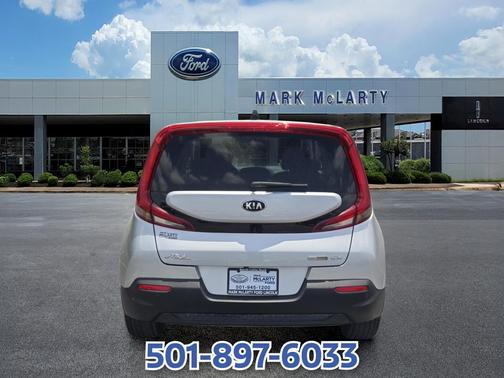 Sparkling Silver 2021 Kia Soul EX
