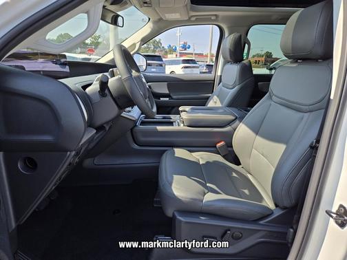 2025 Ford Expedition Max Active 4x4