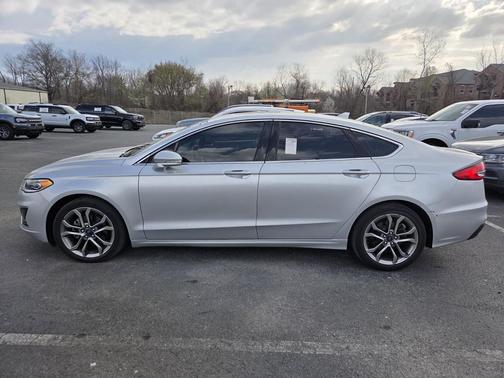 2019 Ford Fusion SEL