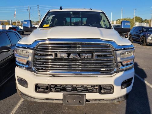 2023 RAM 2500 Laramie Crew Cab 4x4 6'4' Box