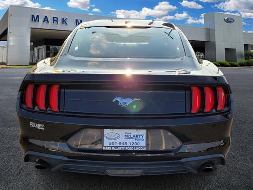 2020 Ford Mustang EcoBoost