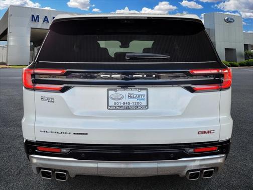 2024 GMC Acadia Denali