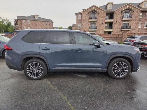 Storm Cloud 2024 Toyota Grand Highlander Hybrid Limited MAX