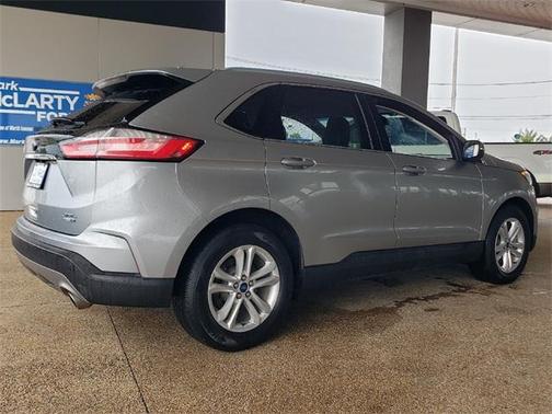 Photo 3 of 24 of 2020 Ford Edge SEL