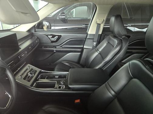 SILVER RADIANCE MET CC 2023 Lincoln Aviator Standard