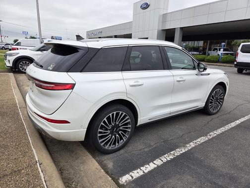 PRISTINE WHITE MET TRI-COAT 2020 Lincoln Corsair Reserve