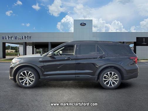 Agate Black Metallic 2026 Ford Explorer ST-Line