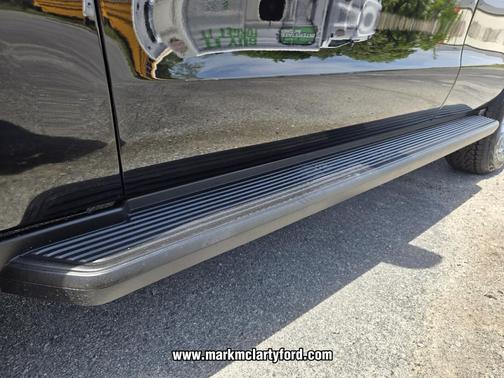 Agate Black Metallic 2026 Ford Expedition Active