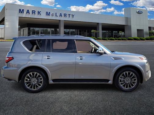 2024 Nissan Armada Platinum 2WD