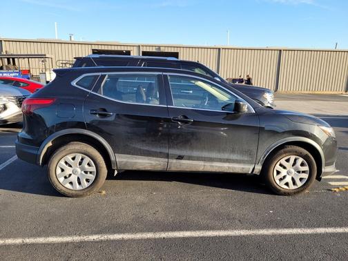 2019 Nissan Rogue Sport S
