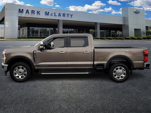 2023 Ford F-350 Lariat