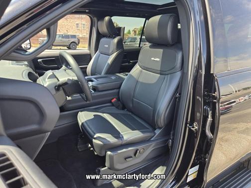 AGATE BLACK METALLIC 2026 Ford Expedition Platinum