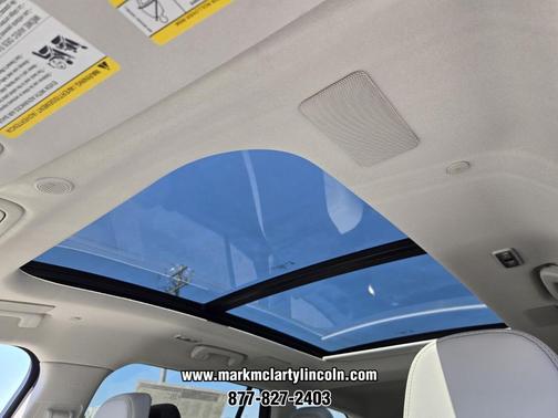 RED CARPET MET TC 2026 Lincoln Aviator Reserve AWD