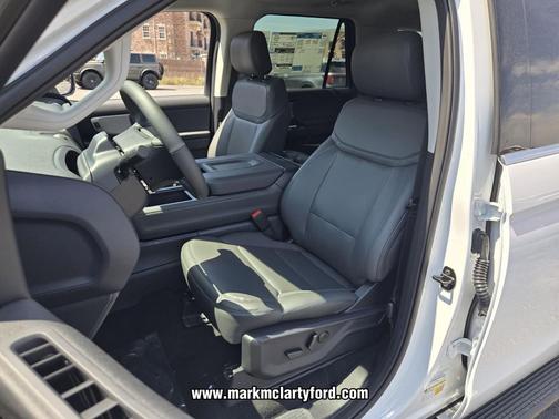 OXFORD WHITE 2026 Ford Expedition Active