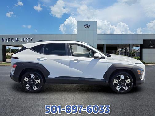 Atlas White 2025 Hyundai KONA SEL
