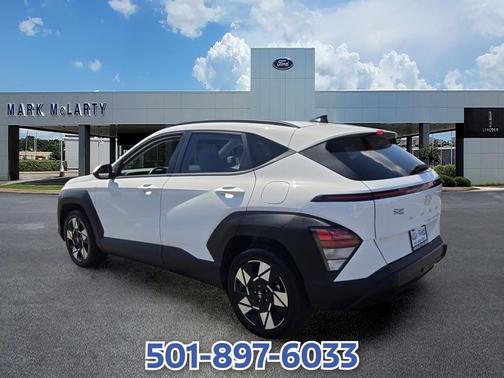 Atlas White 2025 Hyundai KONA SEL