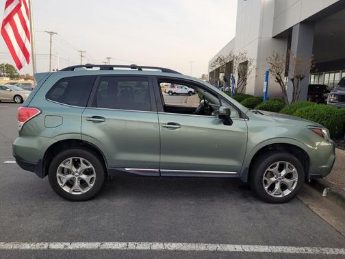 2017 Subaru Forester 2.5i Touring